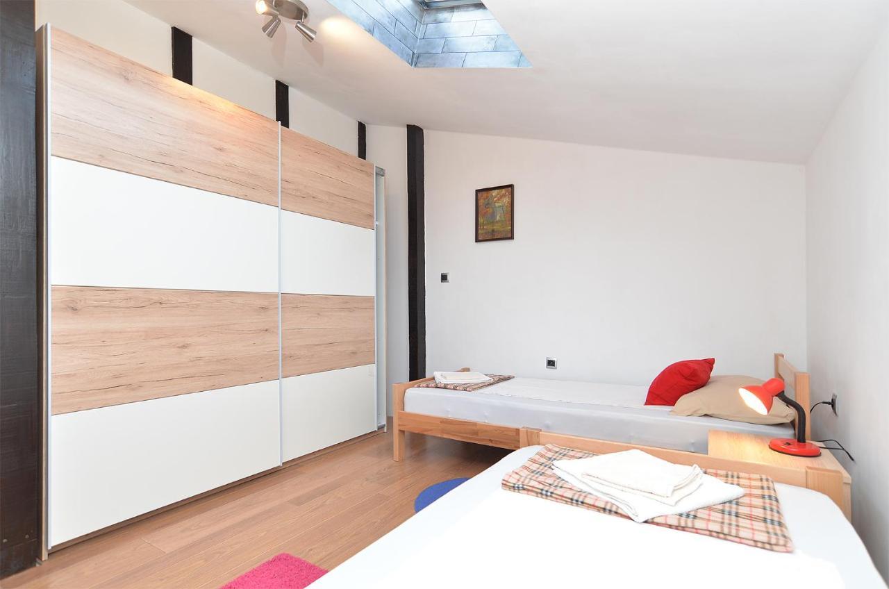 Apartment Puzar 295 Stinjan ภายนอก รูปภาพ
