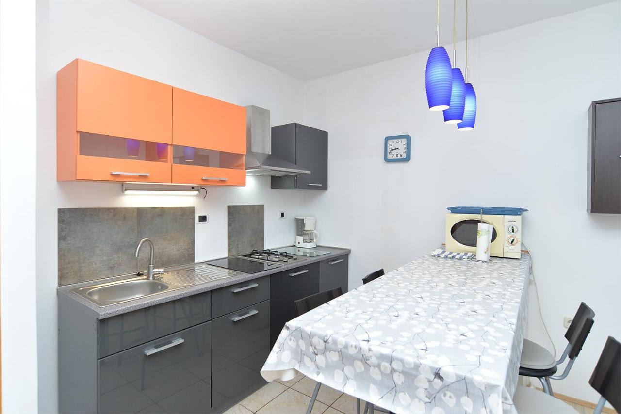 Apartment Puzar 295 Stinjan ภายนอก รูปภาพ